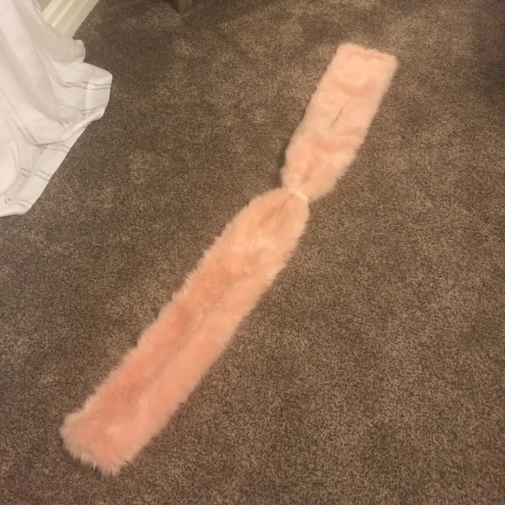 Pink Faux‎ Fur NWOT - Picture 3 of 4